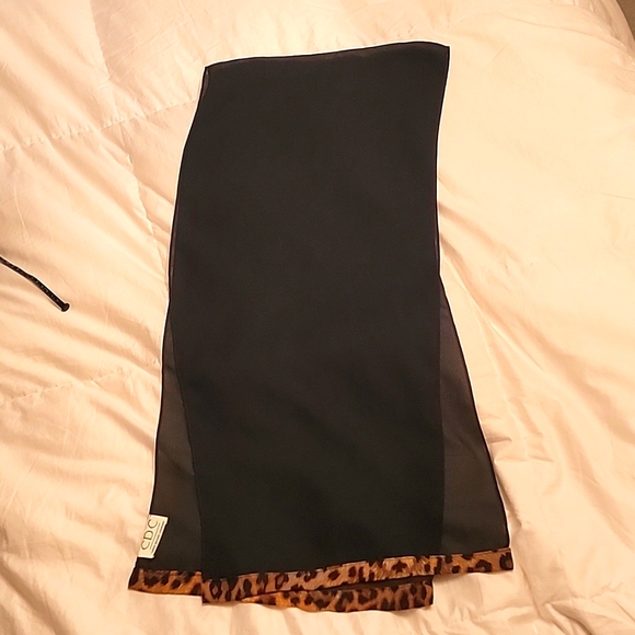 CDC Caren Desiree Company Vintage Black Sheer Scarf with Leopard Print Hem - Picture 1 of 4